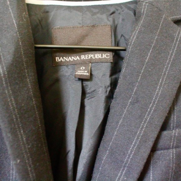 Banana Republic Navy Pinstripe Blazer Size 0 Small - Picture 7 of 7